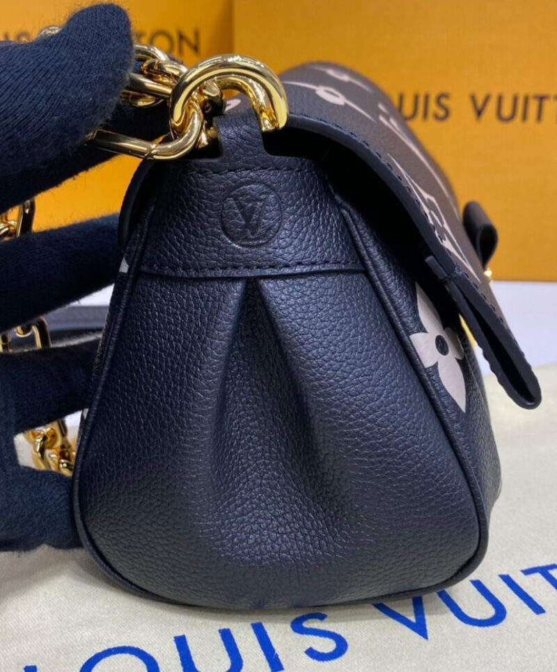 Louis Vuitton Favorite